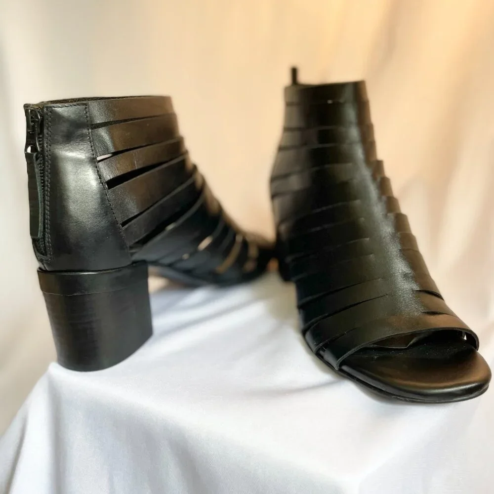 Vintage Foundry Heel Sandal - Picture 2 of 6